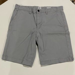 GAP shorts 32